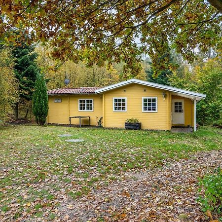 3 Bedroom Cozy Home In Børkop Extérieur photo