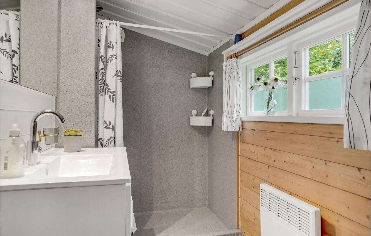 3 Bedroom Cozy Home In Børkop Extérieur photo